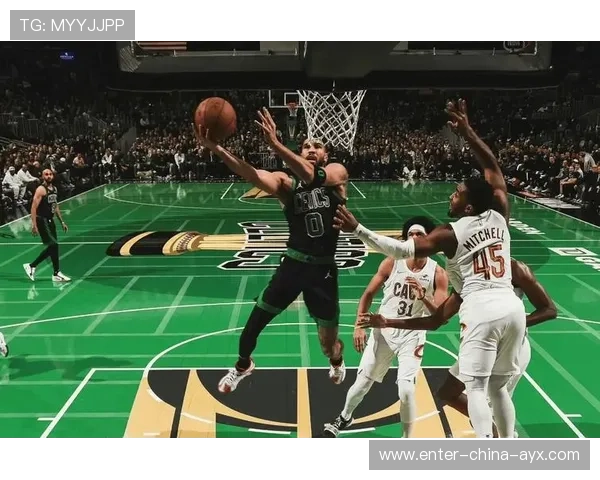 凯尔特人球员精准空切收割回合得分