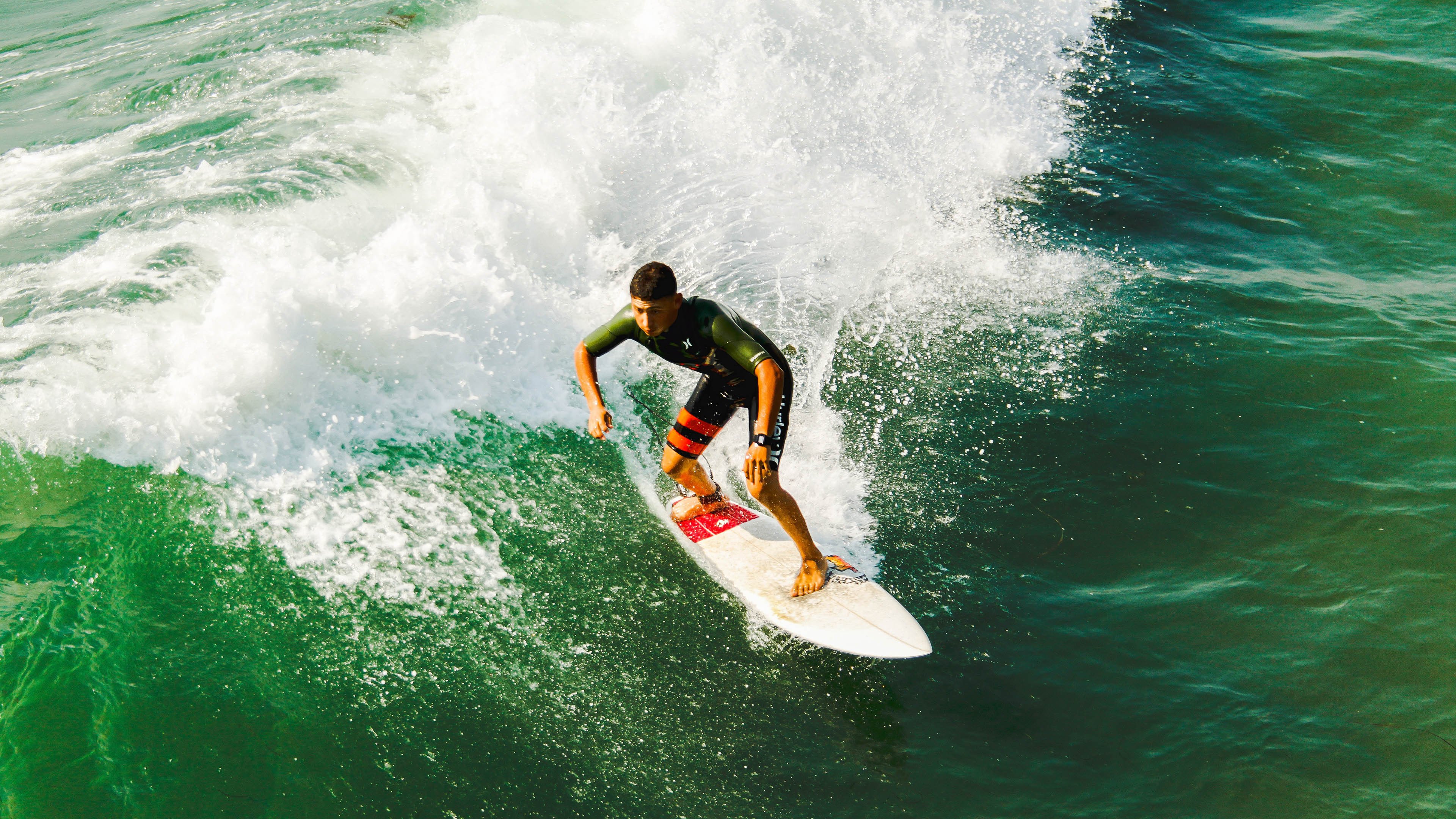 世界击剑大奖赛，中国女花全员闯入八强，全国击剑冠军女